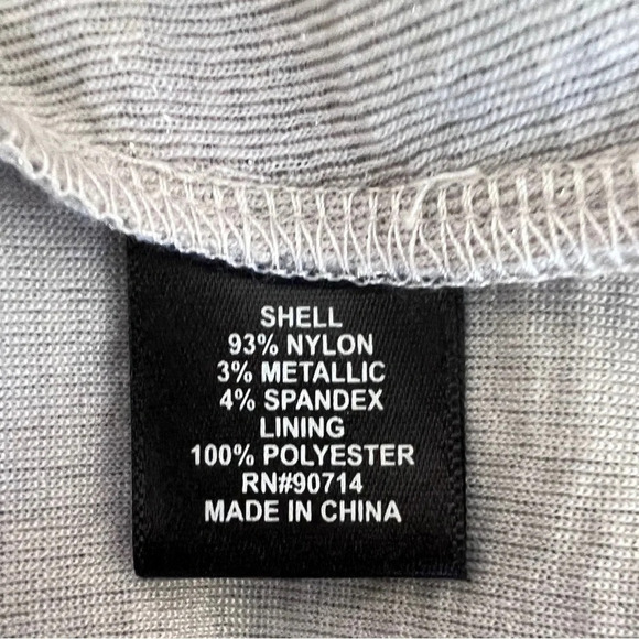 MSK Women's Mirror-Dot Bell-Sleeve Top Silver Size Medium. Excellent condition - Picture 5 of 6